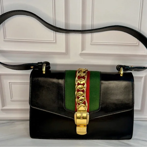 Gucci Black Sylvie Leather Shoulder Bag | Sherry Line | Full Inclusion - Picture 2 of 13